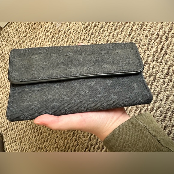Louis Vuitton Monogram Mini Porte Tresor International Long Wallet - Picture 11 of 11